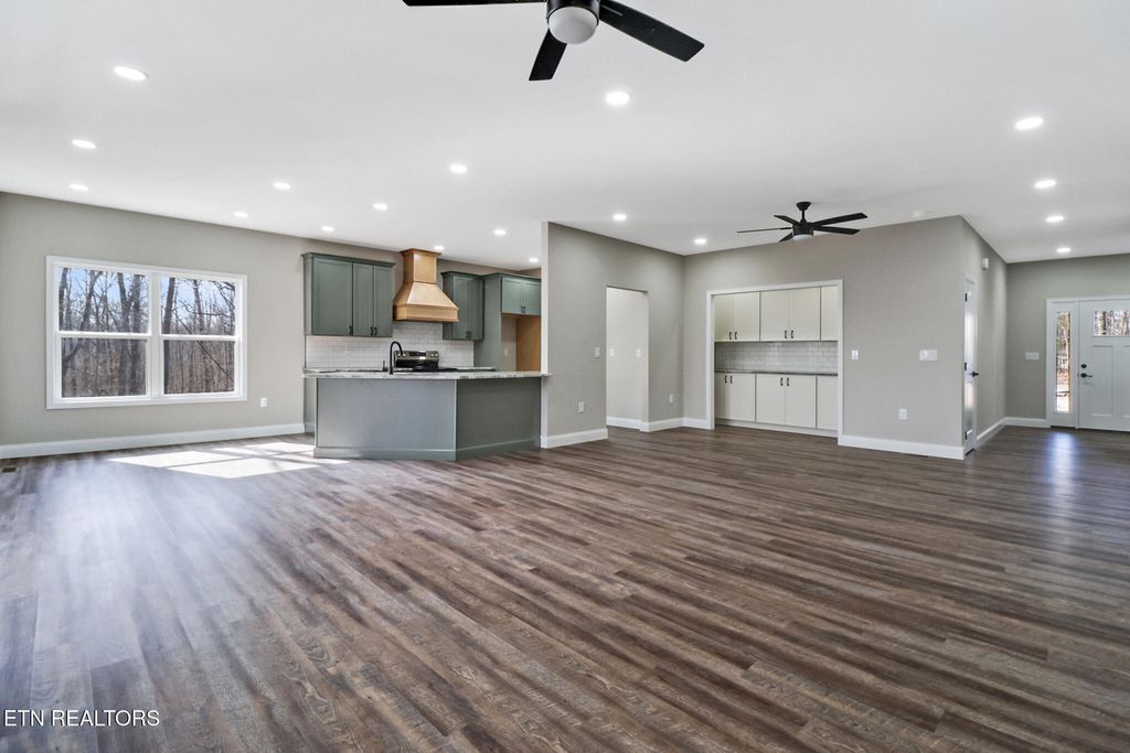 Photo of 102 Amherst Drive, Fairfield Glade, TN 38558 (MLS # 1324250)