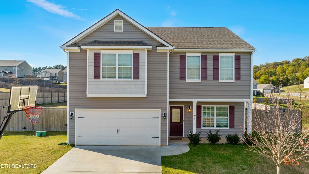 Photo of 2937 Sagegrass Drive, Louisville, TN 37777 (MLS # 1283147)