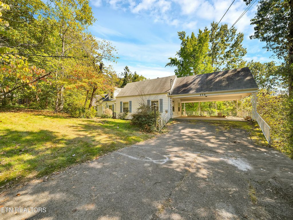 Photo of 114 Royal Heights Drive, Knoxville, TN 37920 (MLS # 1317581)