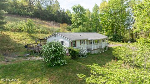 Tiny photo for 120 Huckleberry Lane, Rocky Top, TN 37769 (MLS # 1334764)