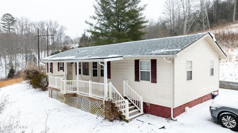 Tiny photo for 120 Huckleberry Lane, Rocky Top, TN 37769 (MLS # 1334764)