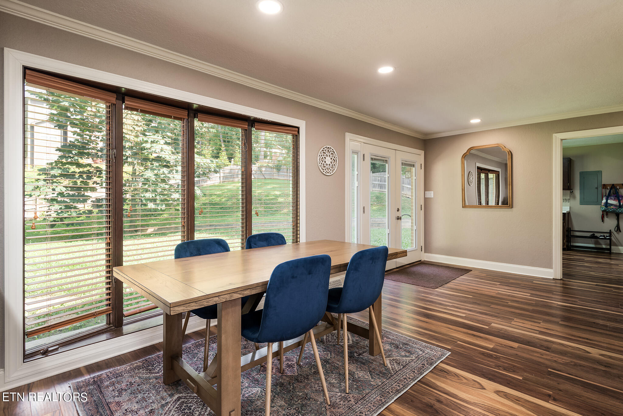 Knoxville, Tennessee 37934, United States, 4 Bedrooms Bedrooms, ,4 BathroomsBathrooms,Residential,Pending,52752