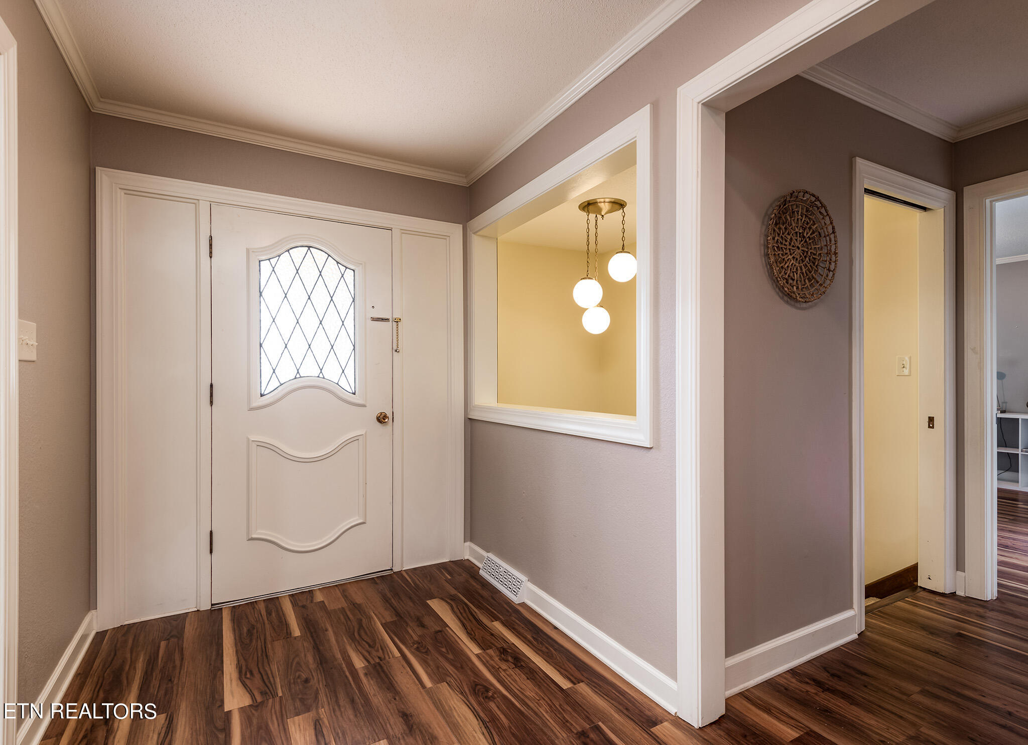 Knoxville, Tennessee 37934, United States, 4 Bedrooms Bedrooms, ,4 BathroomsBathrooms,Residential,Pending,52752