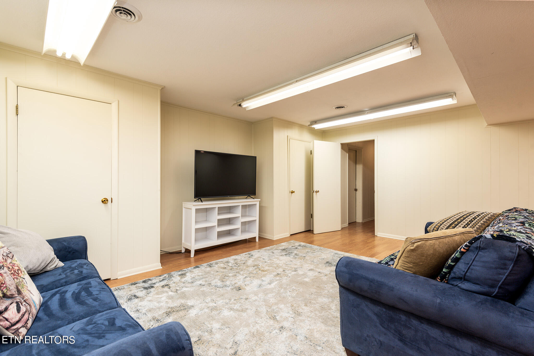 Knoxville, Tennessee 37934, United States, 4 Bedrooms Bedrooms, ,4 BathroomsBathrooms,Residential,Pending,52752