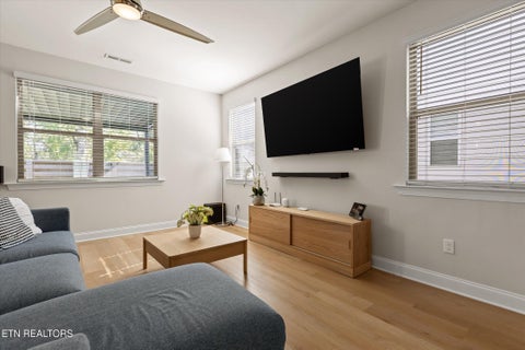 Tiny photo for 1140 Cityscape View, Chattanooga, TN 37405 (MLS # 1359912)