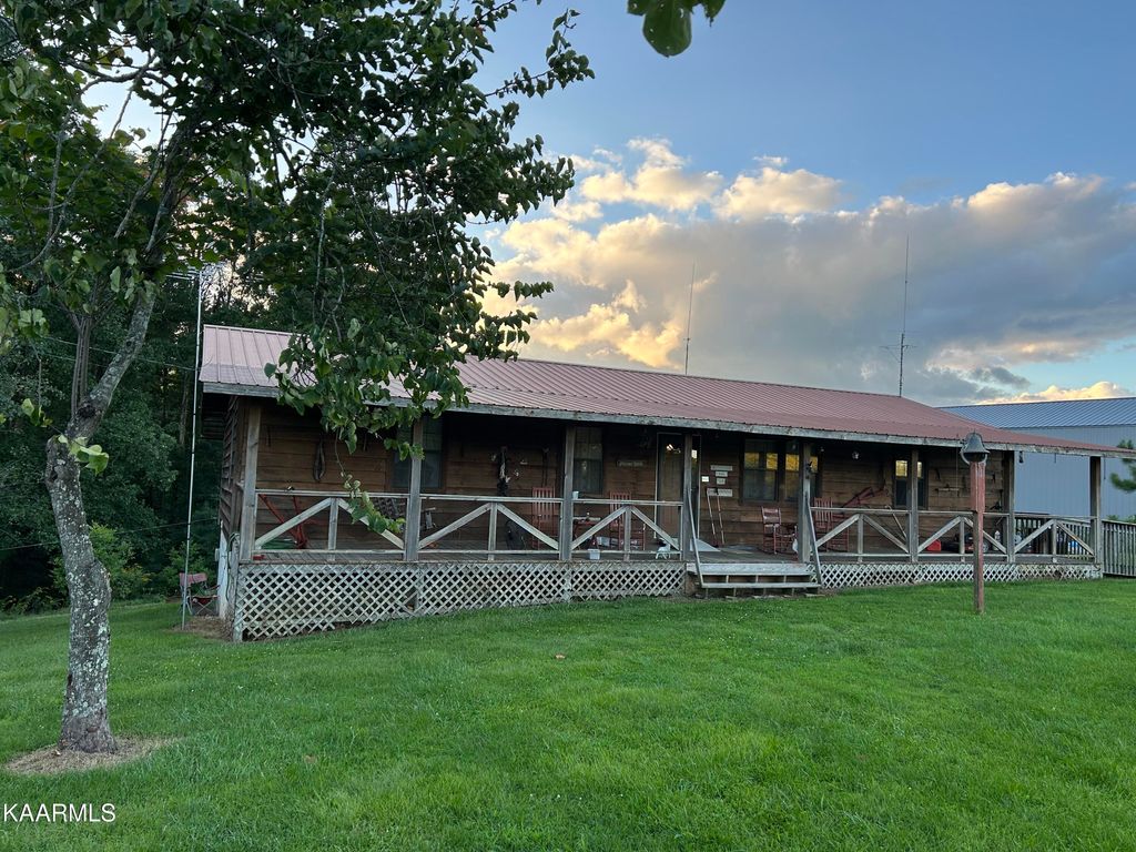 Photo of 3287 Hurricane Rd, Huntsville, TN 37756 (MLS # 1236651)