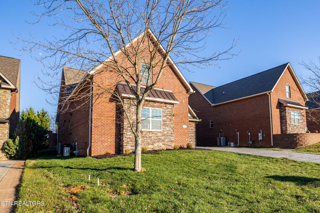 Photo of 1538 Tsuga Drive, Alcoa, TN 37701 (MLS # 1323320)