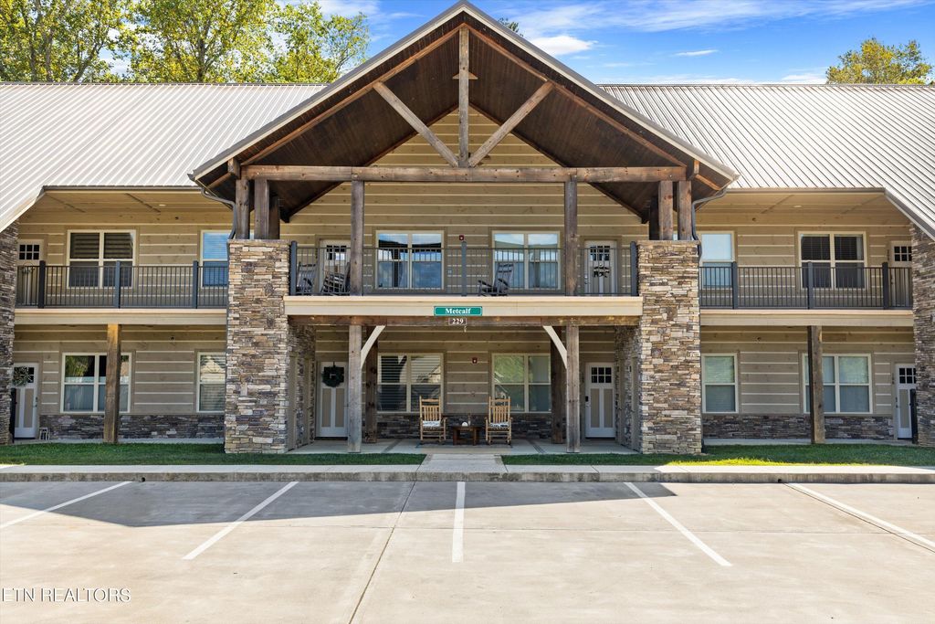 Photo of 229 Bishop's Cap Circle #105, Townsend, TN 37882 (MLS # 1276012)