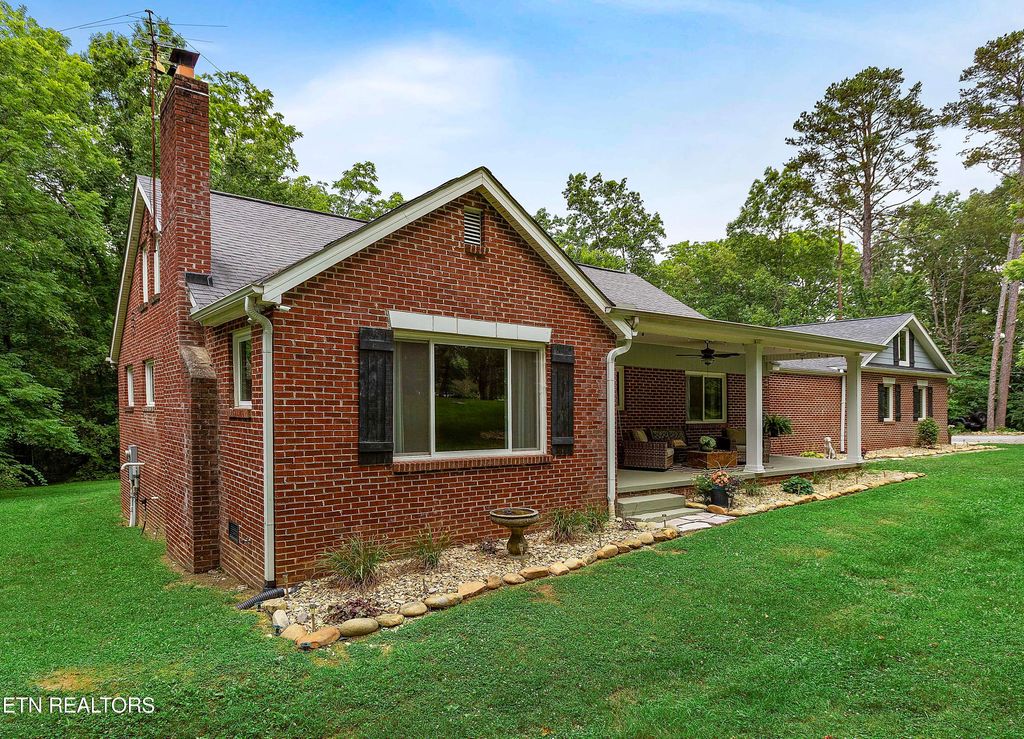 Photo of 8405 Washington Pike, Corryton, TN 37721 (MLS # 1315284)