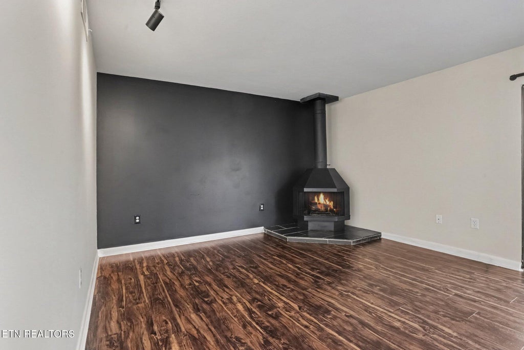 Photo of 1856 Cherokee Bluff Drive, Knoxville, TN 37920 (MLS # 1353542)