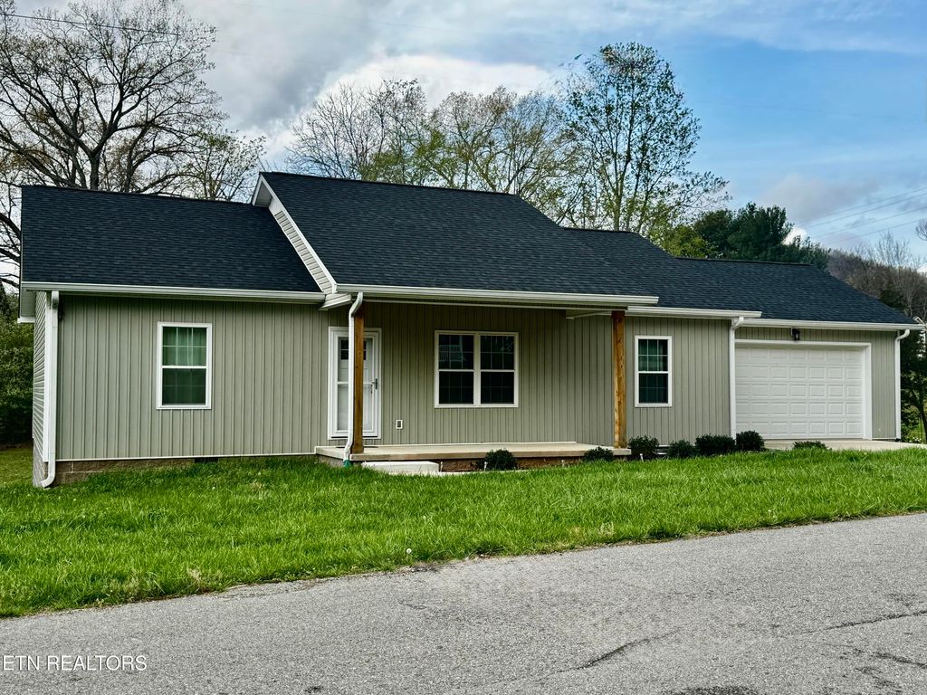 Photo of 1366 Hidden Valley Drive, Livingston, TN 38570 (MLS # 1335073)