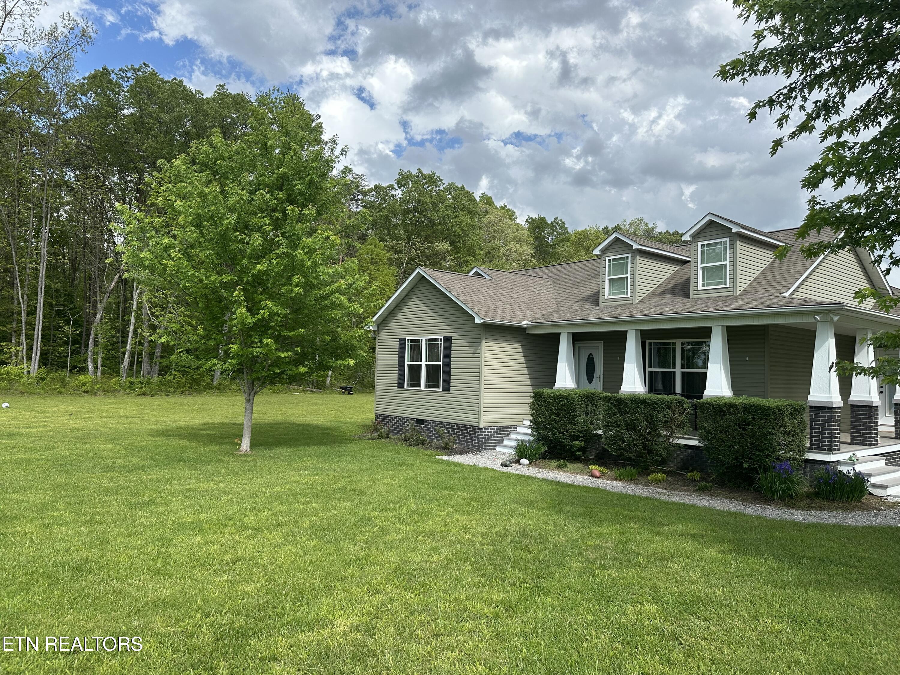 288 Ivey Rd