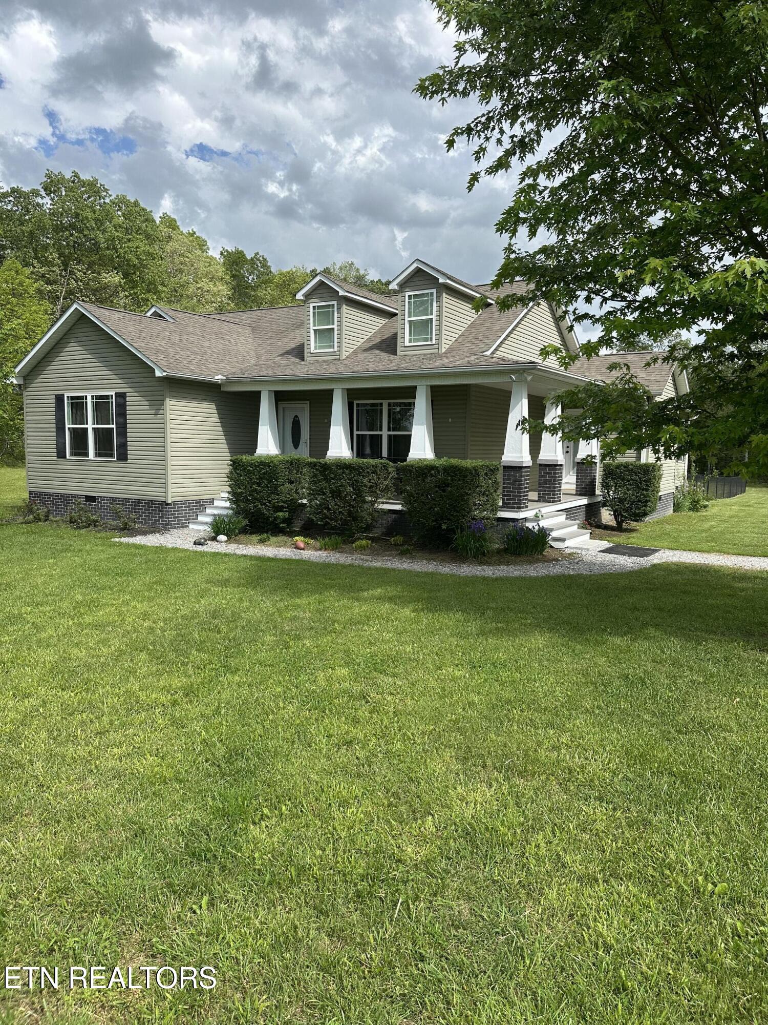 288 Ivey Rd