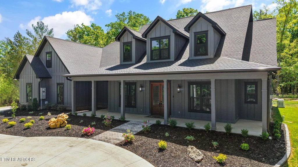 Photo of 481 Loop Rd, Rockwood, TN 37854 (MLS # 1337195)