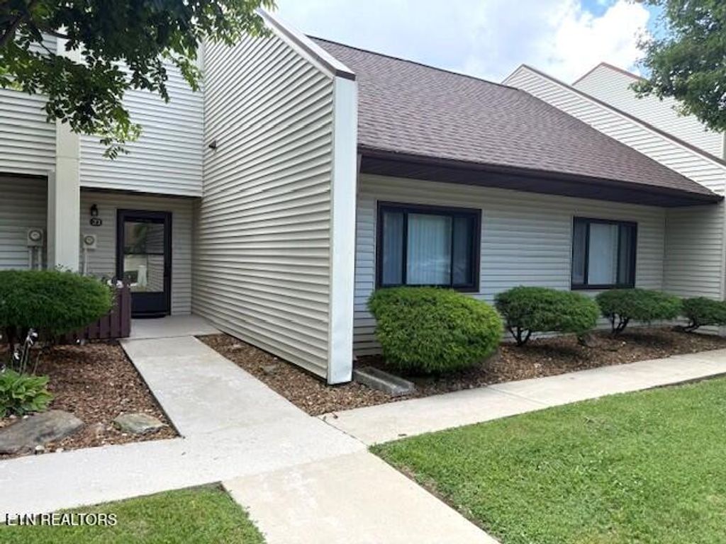 Photo of 23 Wilshire Heights Drive, Crossville, TN 38558 (MLS # 1306552)