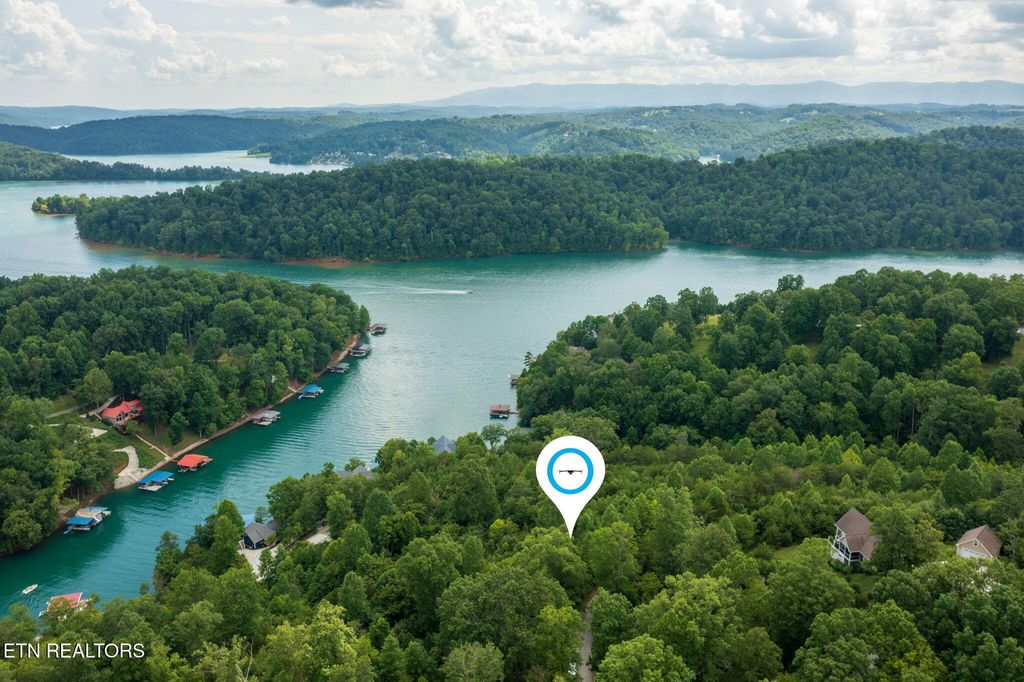 Photo of 21 Buckeye Landing, LaFollette, TN 37766 (MLS # 1309436)