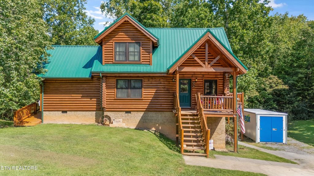Photo of 274 Burning Oaks Drive, Sevierville, TN 37876 (MLS # 1313907)