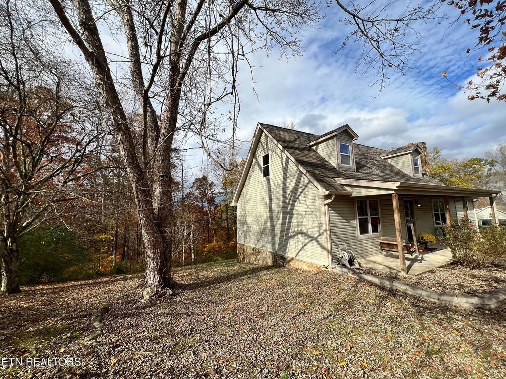 Photo of 125 Rogers Ridge Lane, Kingston, TN 37763 (MLS # 1321418)