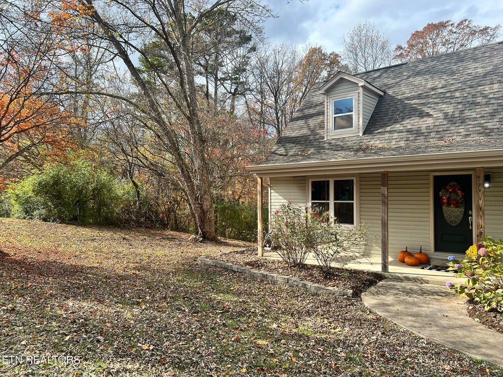 Photo of 125 Rogers Ridge Lane, Kingston, TN 37763 (MLS # 1321418)