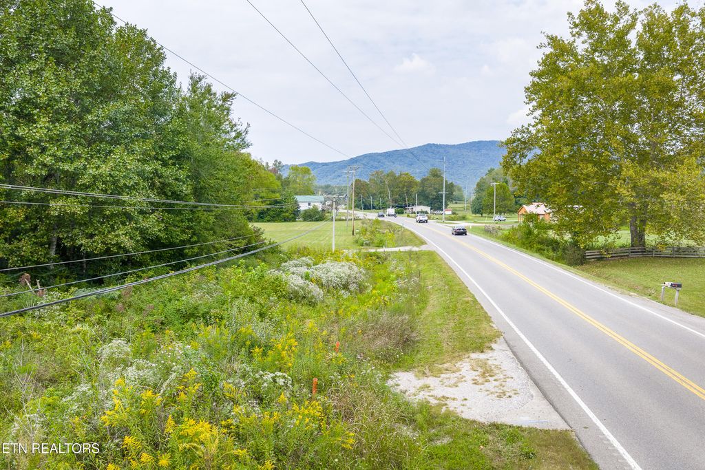 Photo of 4716 Knoxville Highway Hwy, Oliver Springs, TN 37840 (MLS # 1316087)