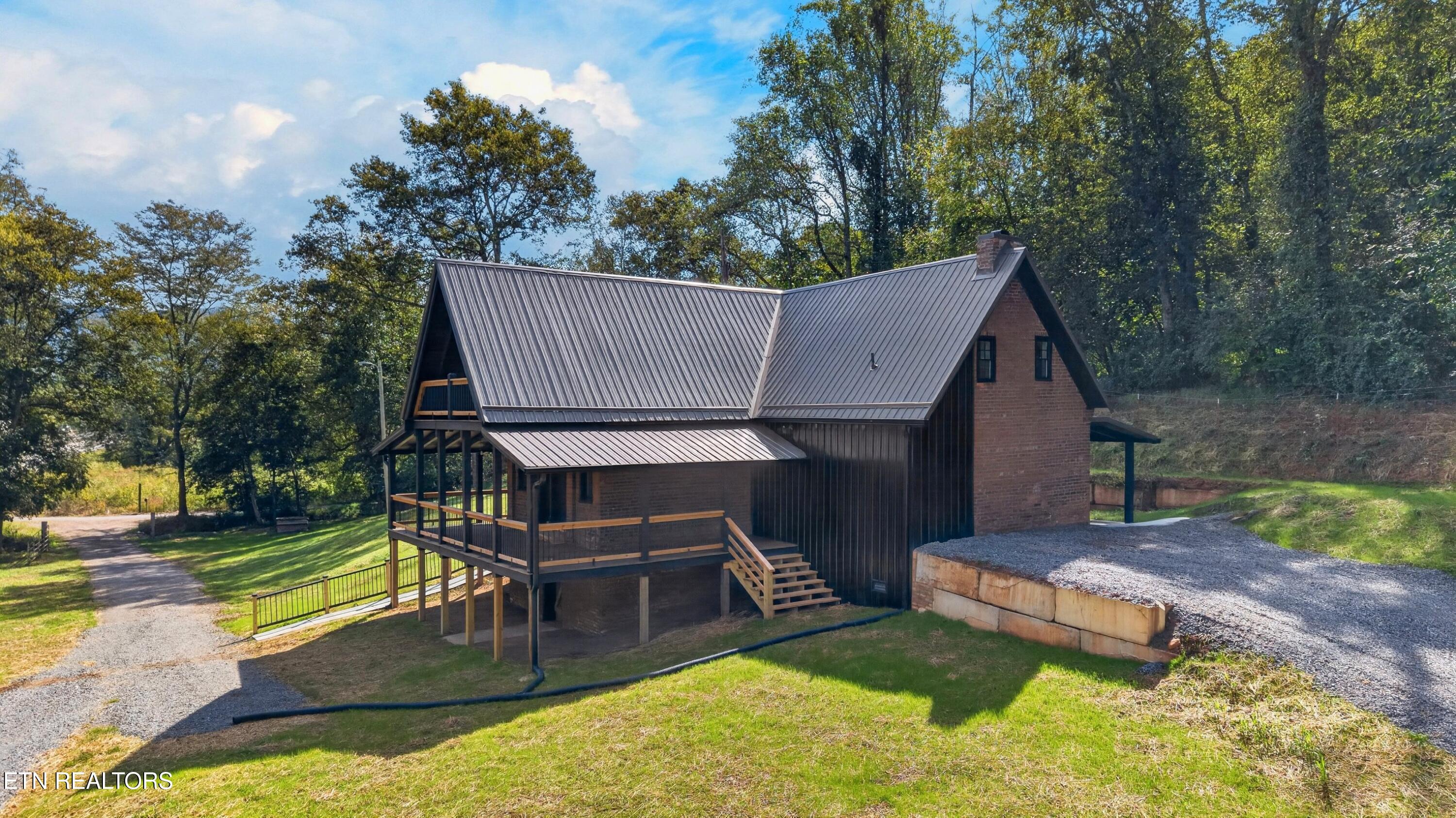 1550 Pig Trot Rd