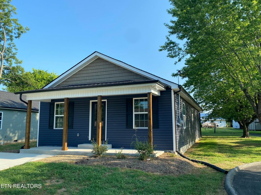 Photo of 412 Oklahoma St, Madisonville, TN 37354 (MLS # 1300082)