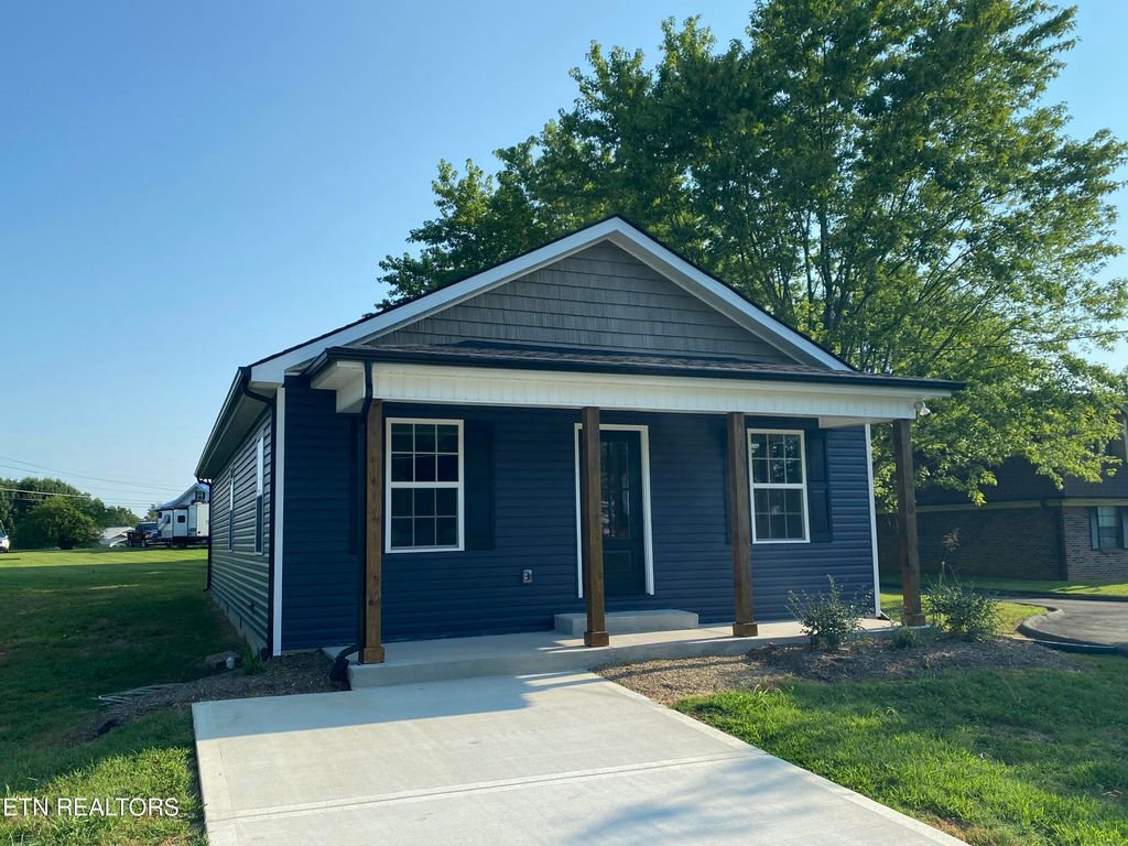 Photo of 412 Oklahoma St, Madisonville, TN 37354 (MLS # 1300082)