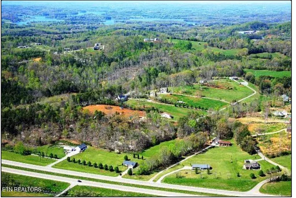 Photo of 637 Abbey Way, Friendsville, TN 37737 (MLS # 1326615)