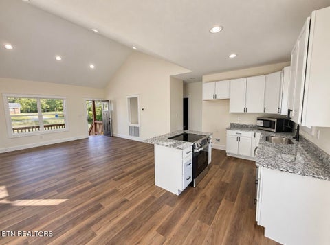 Tiny photo for 127 Tonawanda Trl, Madisonville, TN 37354 (MLS # 1354955)