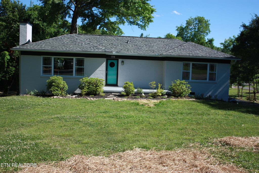 Photo of 106 Colonial Drive, Knoxville, TN 37920 (MLS # 1340860)
