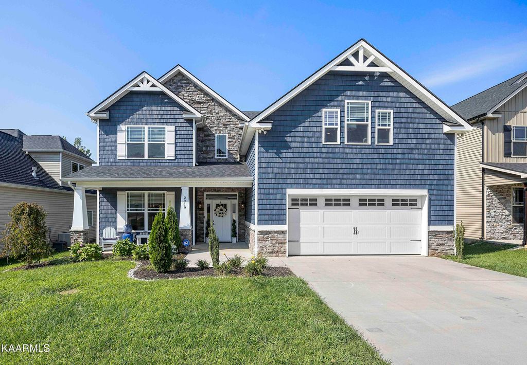 Photo of 2919 Cardiff Castle Lane, Knoxville, TN 37931 (MLS # 1237369)