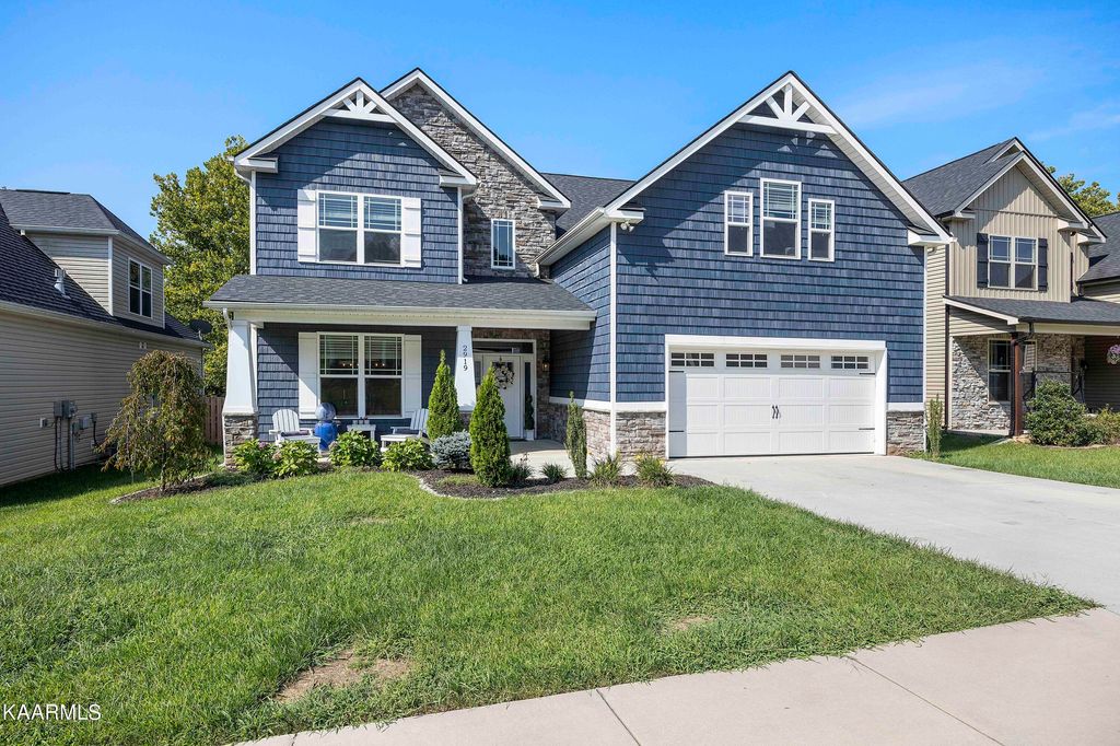 Photo of 2919 Cardiff Castle Lane, Knoxville, TN 37931 (MLS # 1237369)