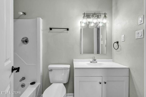 Tiny photo for 106 King Ave Ave, Morristown, TN 37814 (MLS # 1317688)