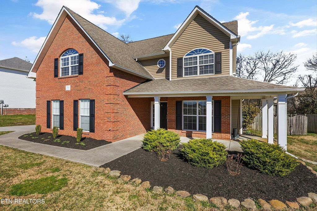 Photo of 7302 Broken Creek Lane, Knoxville, TN 37920 (MLS # 1331166)
