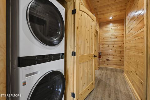 Tiny photo for 655 Gatlinburg Falls Way, Gatlinburg, TN 37738 (MLS # 1335633)