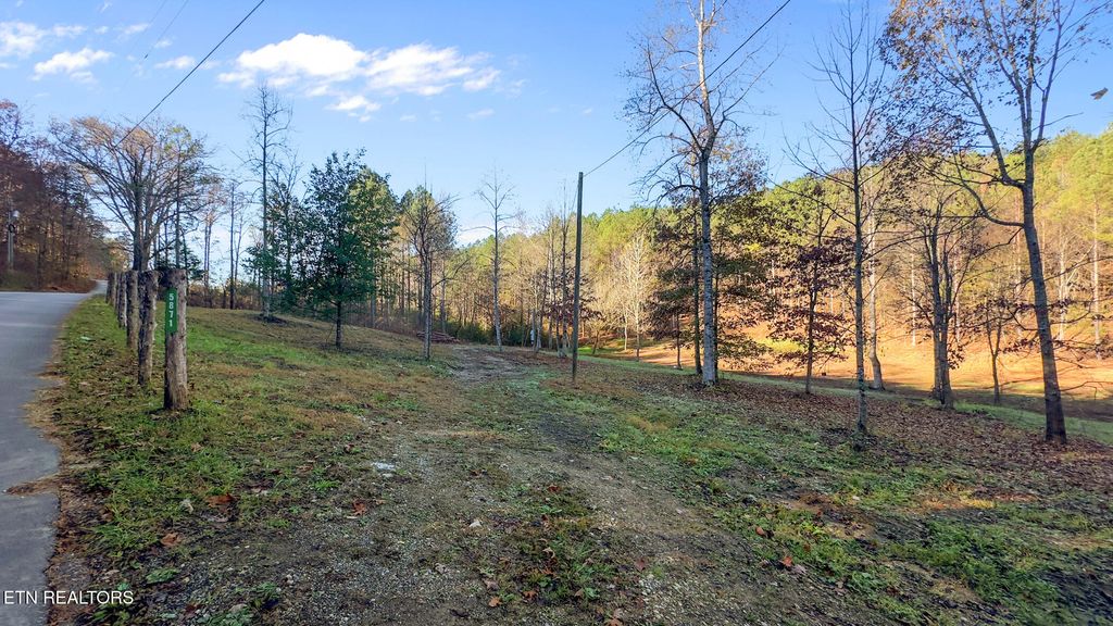 Photo of 5871 Clay Hollow Rd, Sweetwater, TN 37874 (MLS # 1282551)