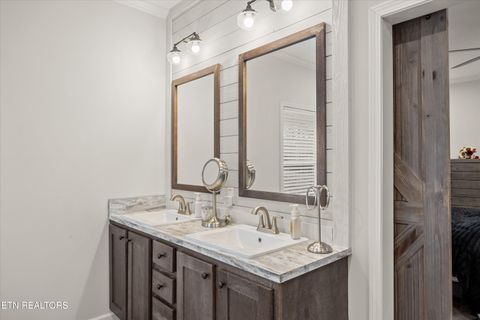 Tiny photo for 352 Perry Smith Lane, Caryville, TN 37714 (MLS # 1325992)