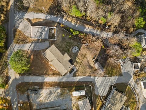 Tiny photo for 352 Perry Smith Lane, Caryville, TN 37714 (MLS # 1325992)