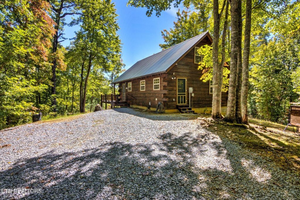 Photo of 140 Robert Smith Rd, Tellico Plains, TN 37385 (MLS # 1267706)