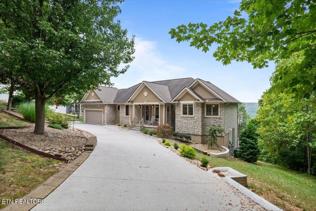 Photo of 124 Smokeys Point, LaFollette, TN 37766 (MLS # 1310937)