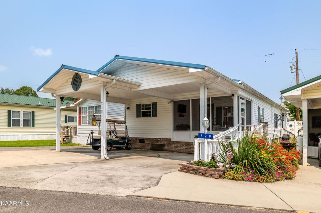 Photo of 528 Flamingo Circle, Townsend, TN 37882 (MLS # 1233709)