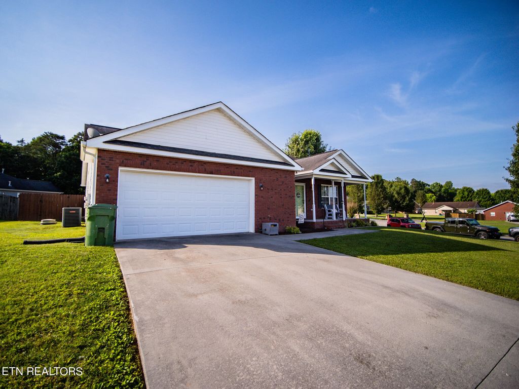Photo of 7210 Angel Place Lane, Corryton, TN 37721 (MLS # 1265216)
