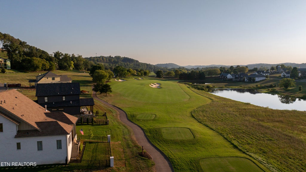 Photo of 431 Black Bear Circle, Loudon, TN 37774 (MLS # 1356422)