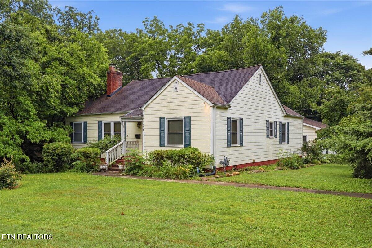 Photo 1 of 25 — 604 Woodlawn Pike, Knoxville, TN 37920