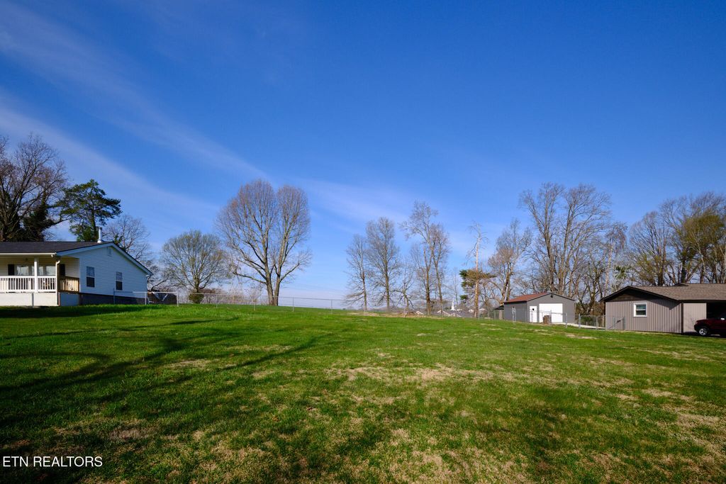 Photo of 2351 Skyview Drive, Maryville, TN 37803 (MLS # 1333021)