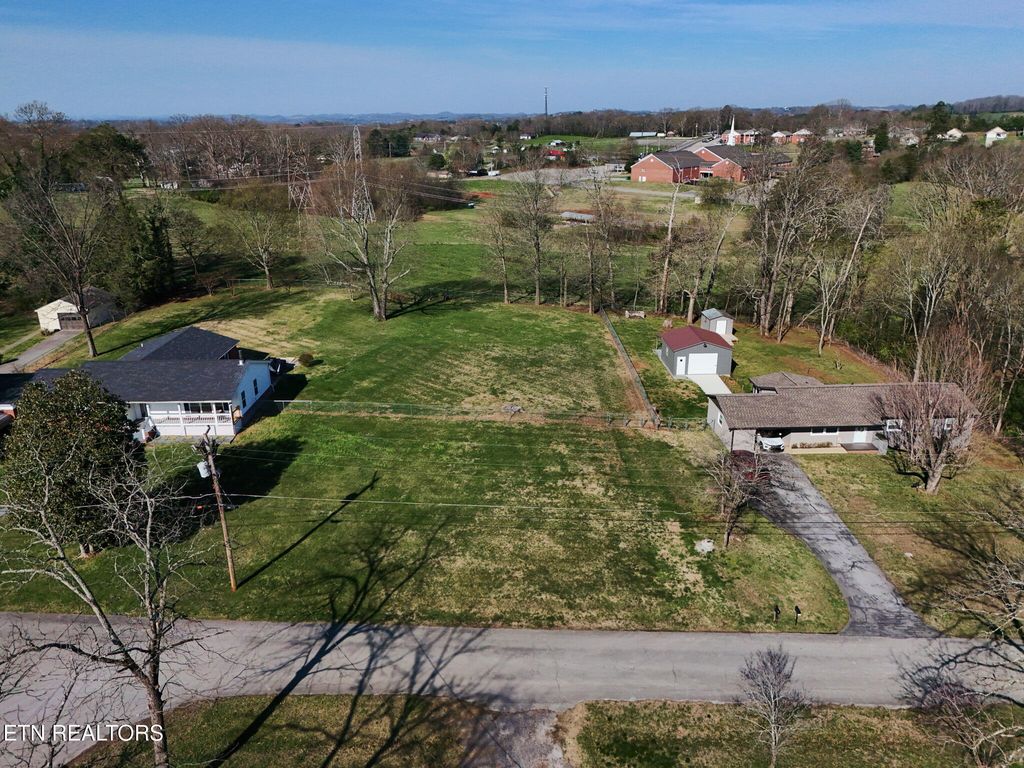 Photo of 2351 Skyview Drive, Maryville, TN 37803 (MLS # 1333021)