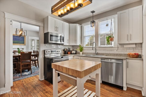 Tiny photo for 517 Balsam Drive, Knoxville, TN 37918 (MLS # 1357395)
