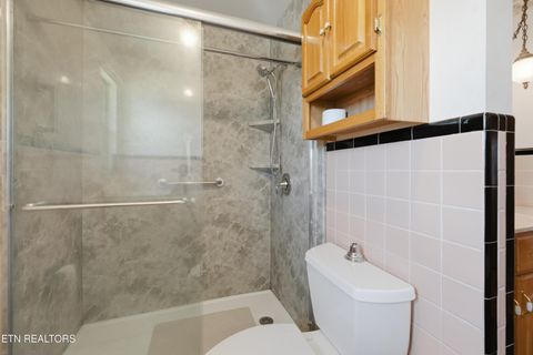 Tiny photo for 415 Woodland Drive, Clinton, TN 37716 (MLS # 1347741)