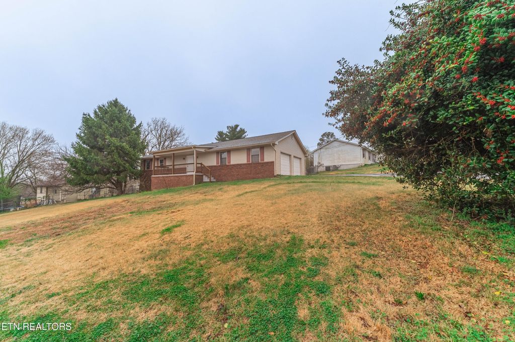 Photo of 3424 Inverness Rd Rd, Knoxville, TN 37931 (MLS # 1331869)
