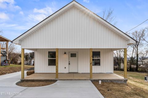 2204 Vermont Ave Knoxville TN 37921